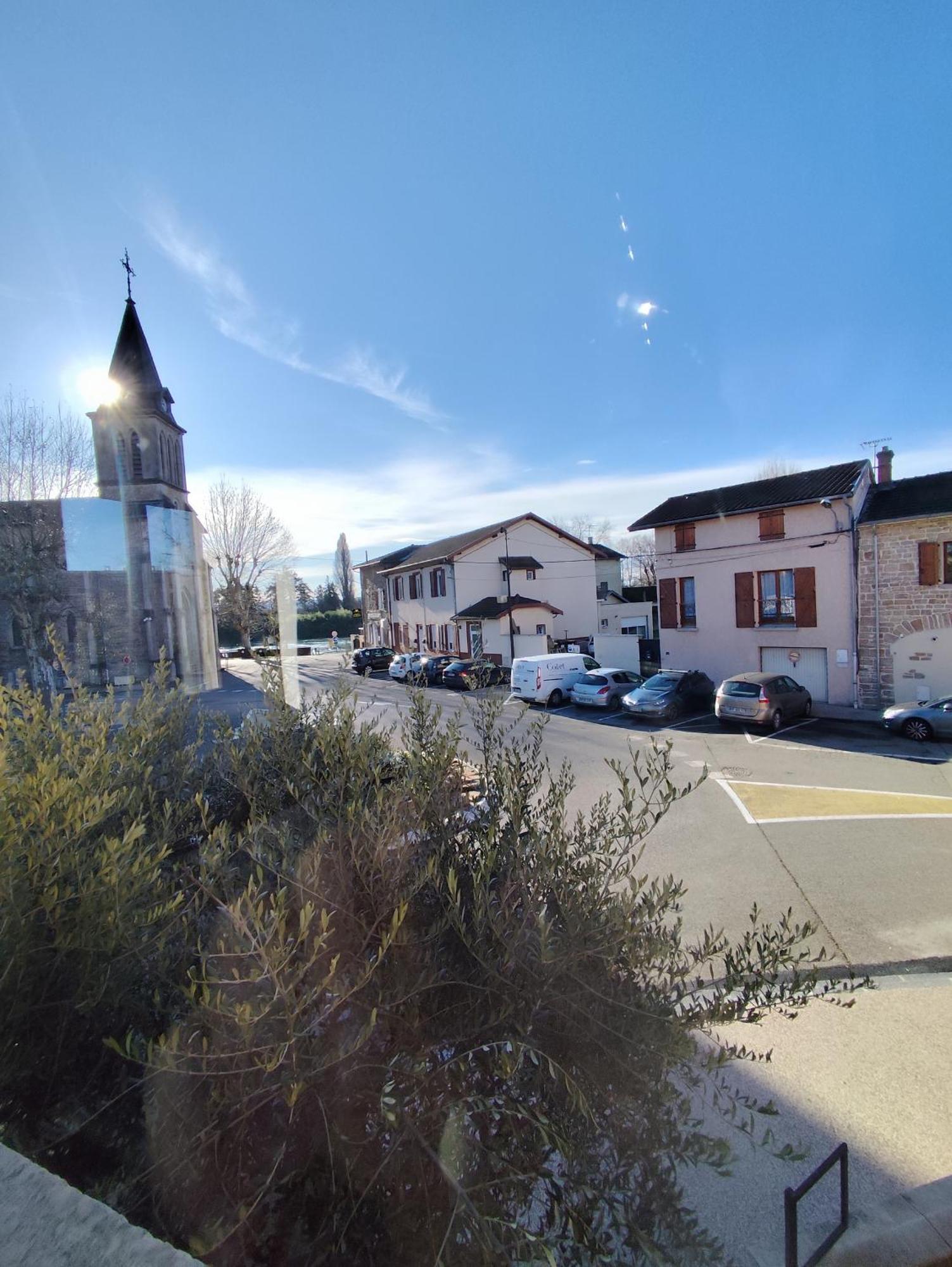 Hotel De La Place Loyettes Екстер'єр фото